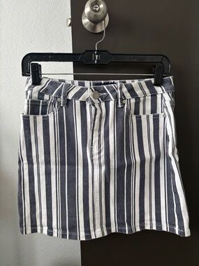 Indigo Rein Navy & White Striped Denim Mini Skirt Size 5 High Rise
